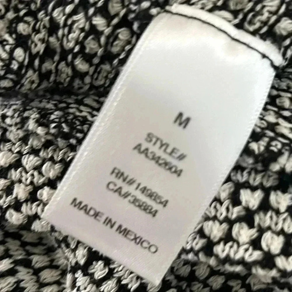 Sadie &  Sage Blouse - Picture 6 of 7